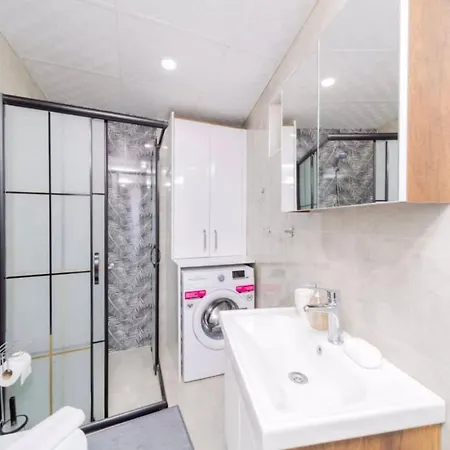 Apartment Cozy King Bedroom Dw Apt Kisla1